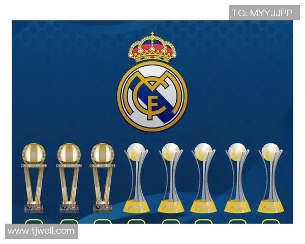 足球巨星CL的辉煌成就与传奇生涯解析：从草根到世界之巅的足球传奇